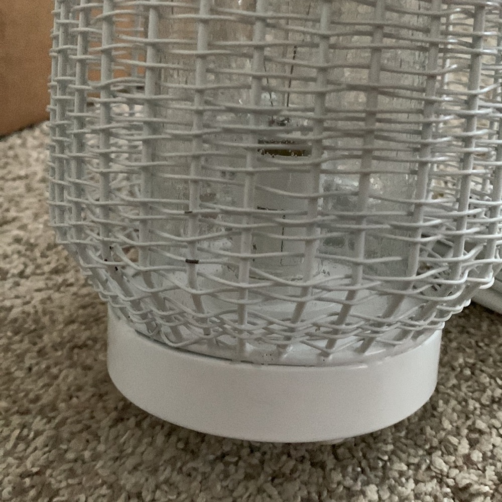 Scentsy Wicker warmer - Picture 4 of 4